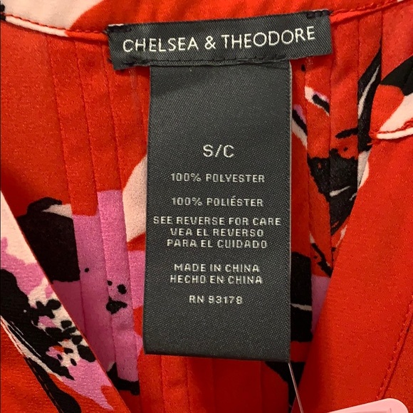Chelsea & Theodore Sleeveless Blouse - Picture 2 of 6
